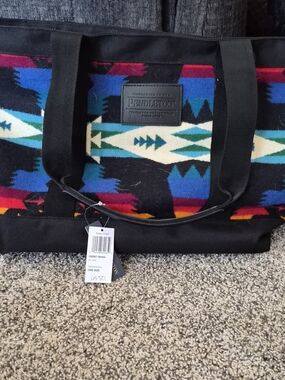 Pendleton Tucson Black Zip Tote Bag NWT Southwestern Wool Travel Beach Weekender